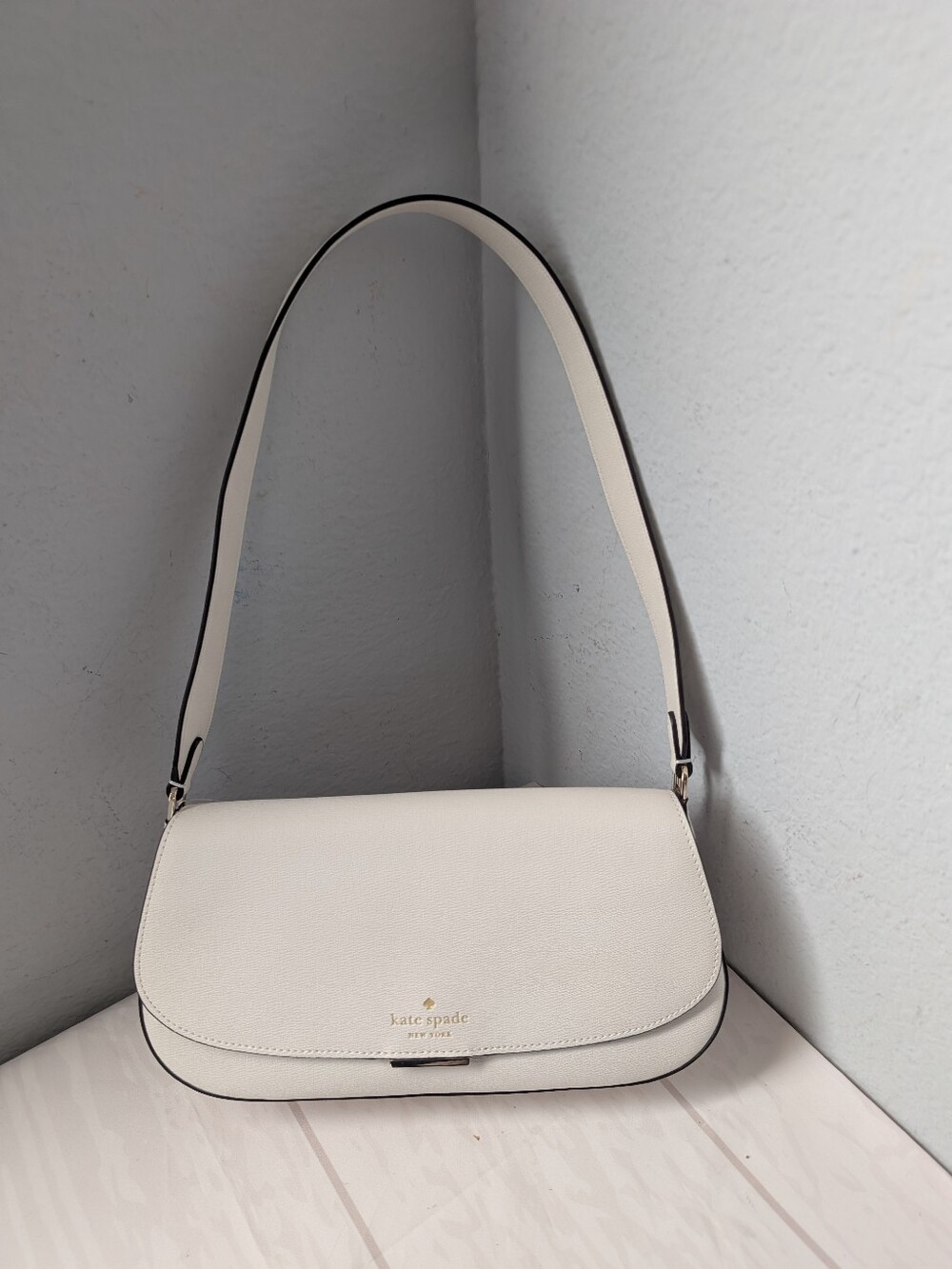 NWT Kate Spade KP190 Quinn Shoulder Bag in Meringue with Gold Hardware